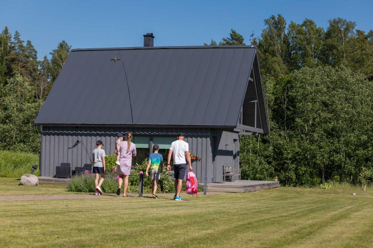 Piesta Riverside Cottage In Soomaa Region Kullimaa Exteriör bild